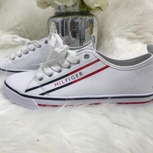 Tommy Hilfiger $25 New Size 7.5
